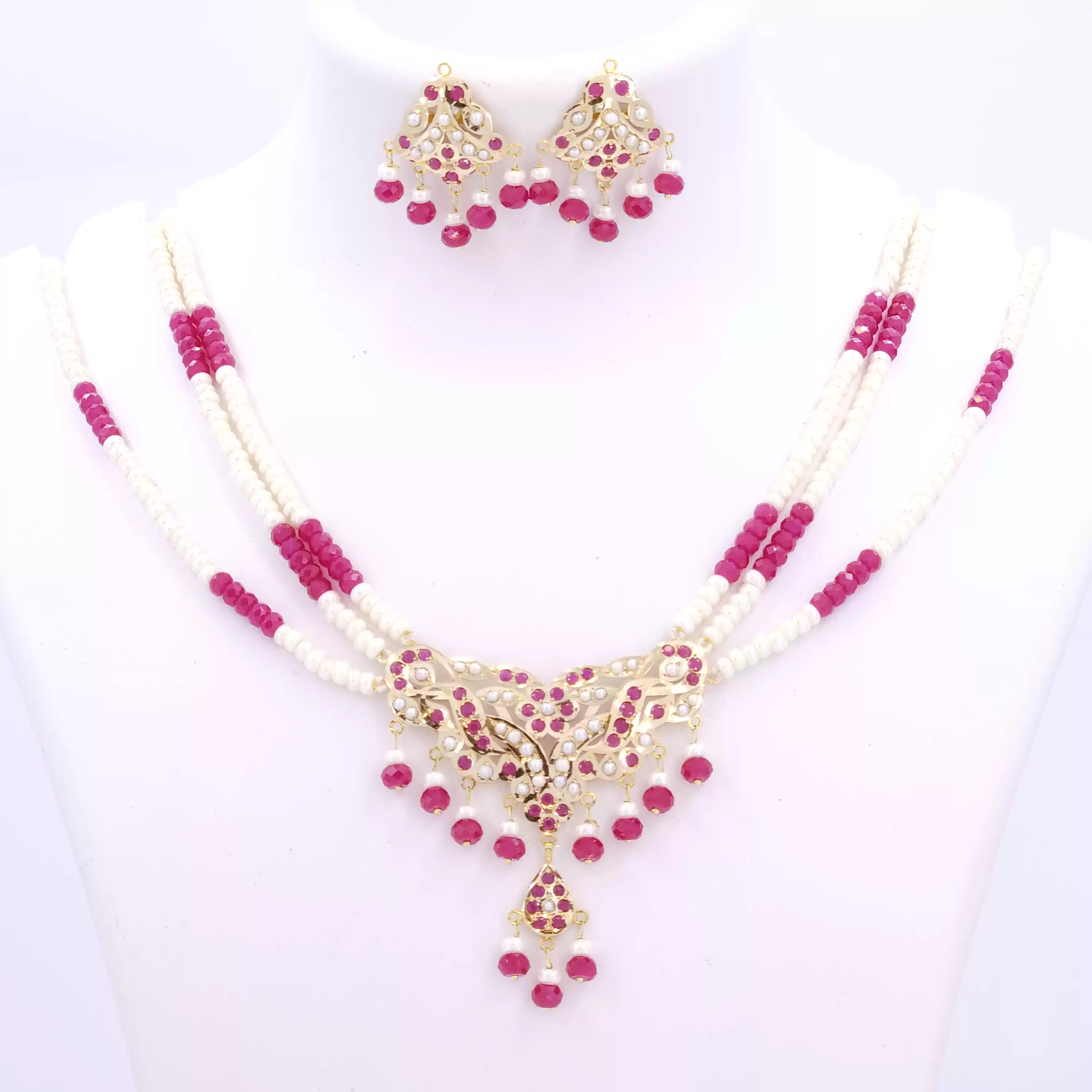 Mishrika Adorn